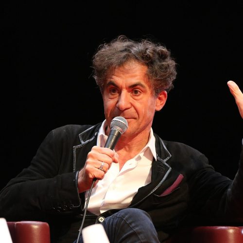 2048px-Étienne_Klein_-_Utopiales_2015_-_E96A0519